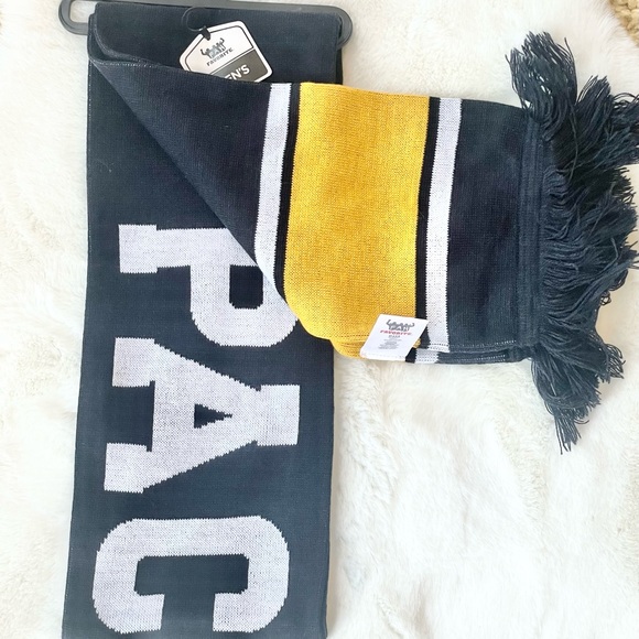 New with tag INDIANA PACERS SCARF official NBA Gear with LOGO & PACERS IN white - Picture 3 of 5